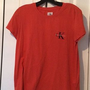 Coral Calvin Klein tee